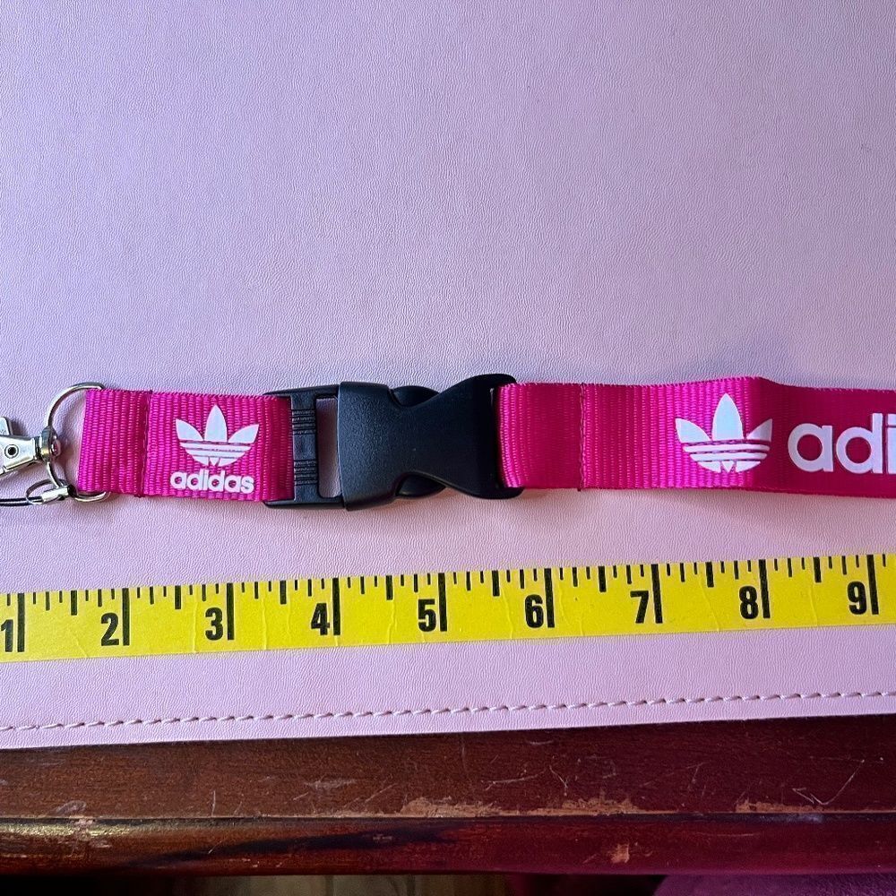 NEW Adidas Pink Lanyard Clip Necklace NEW Sealed - Picture 4 of 4
